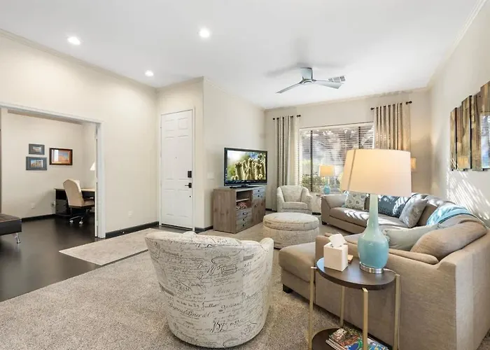 Holiday home Modern 4-br Heated Pool Jacuzzi Grill Mesa