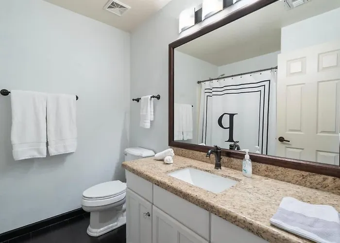 Modern 4-br Heated Pool Jacuzzi Grill Mesa